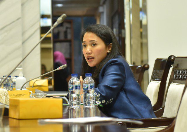 Puteri Komarudin Dorong OJK Tingkatkan Literasi Keuangan di Pondok Pesantren